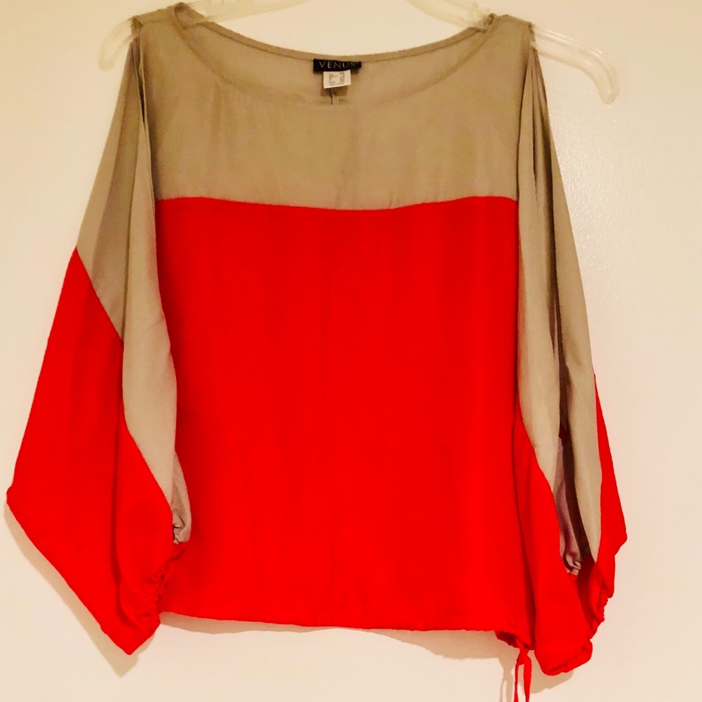 Shoulder-less top